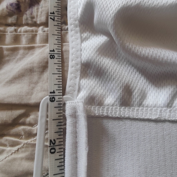 2 bras with adjustable shoulder and chest straps 2XL - Picture 12 of 14